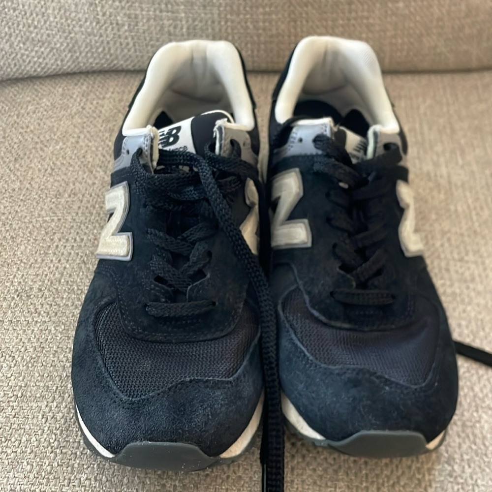 New Balance 574
Women Size 9
